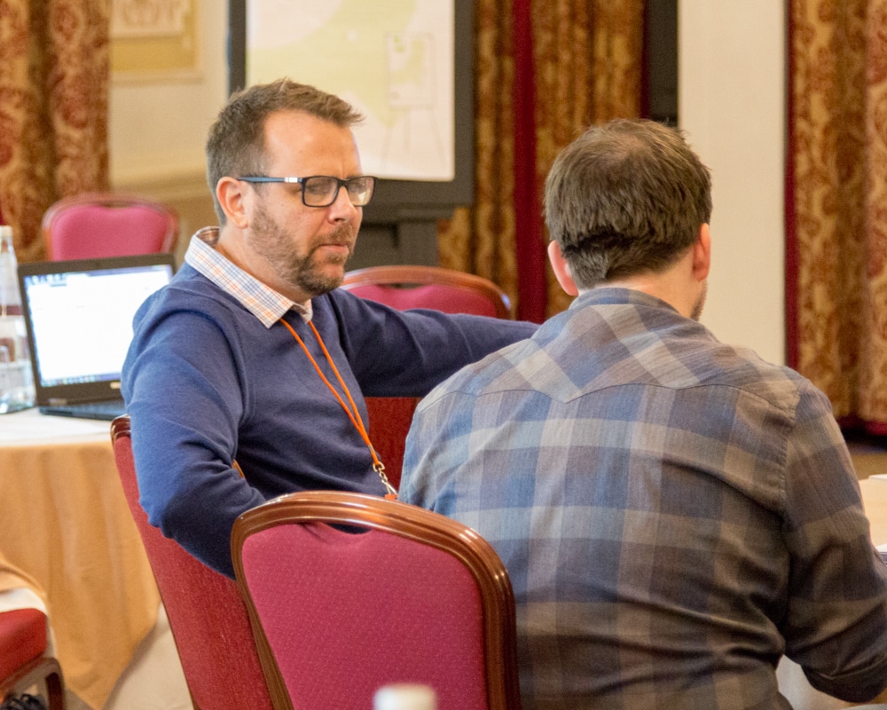 Ben Hauser (Typefi) chatting to Ken Jones (Circular Software) during the morning tea break.